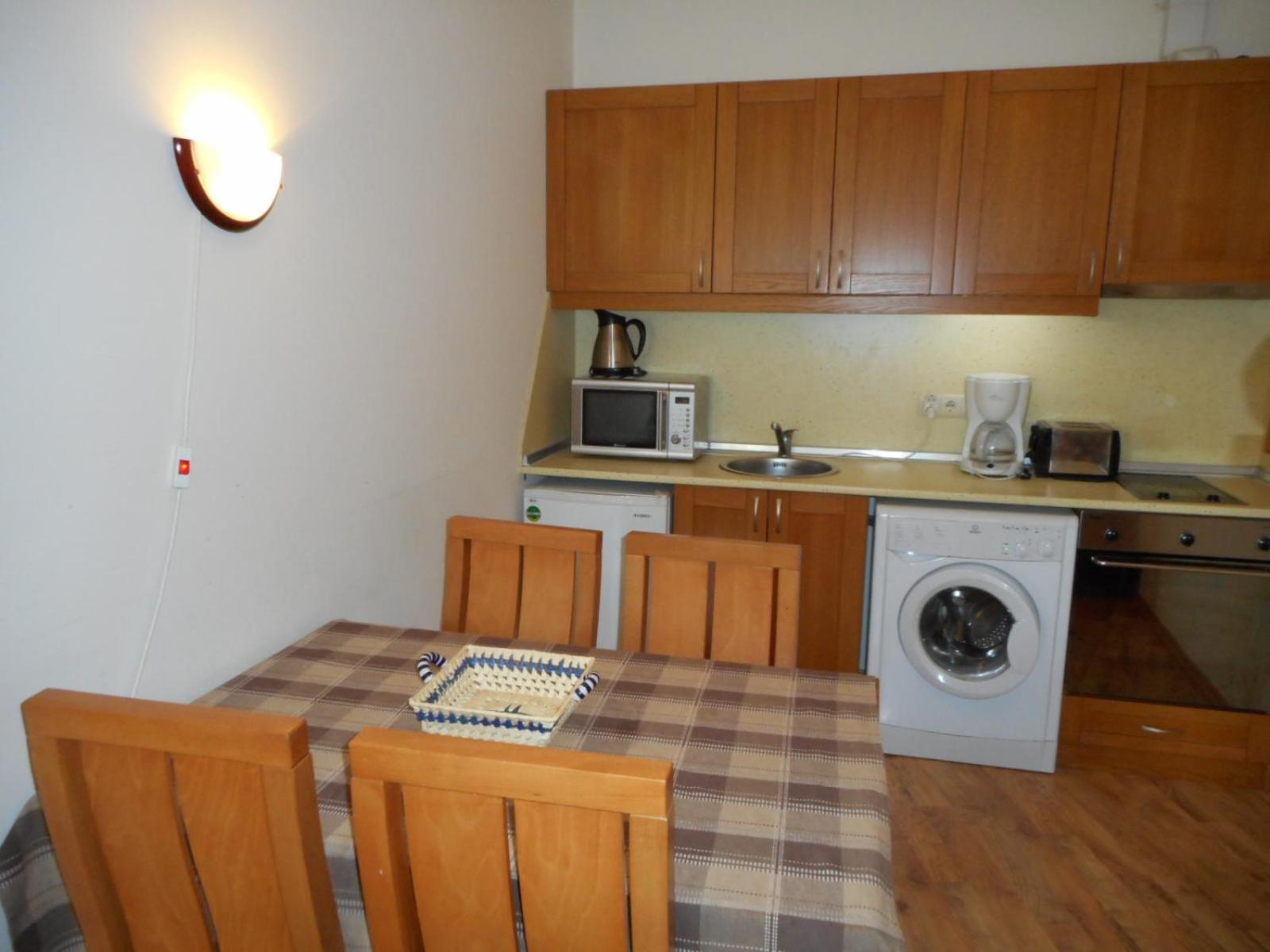 Tes Royal Plaza Apartments بوروفتس المظهر الخارجي الصورة